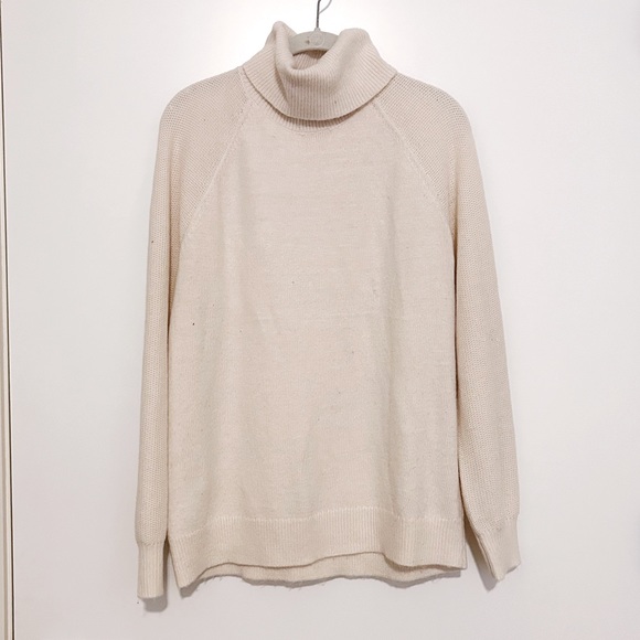 LOFT Sweaters - LOFT Cream Turtleneck Sweater
